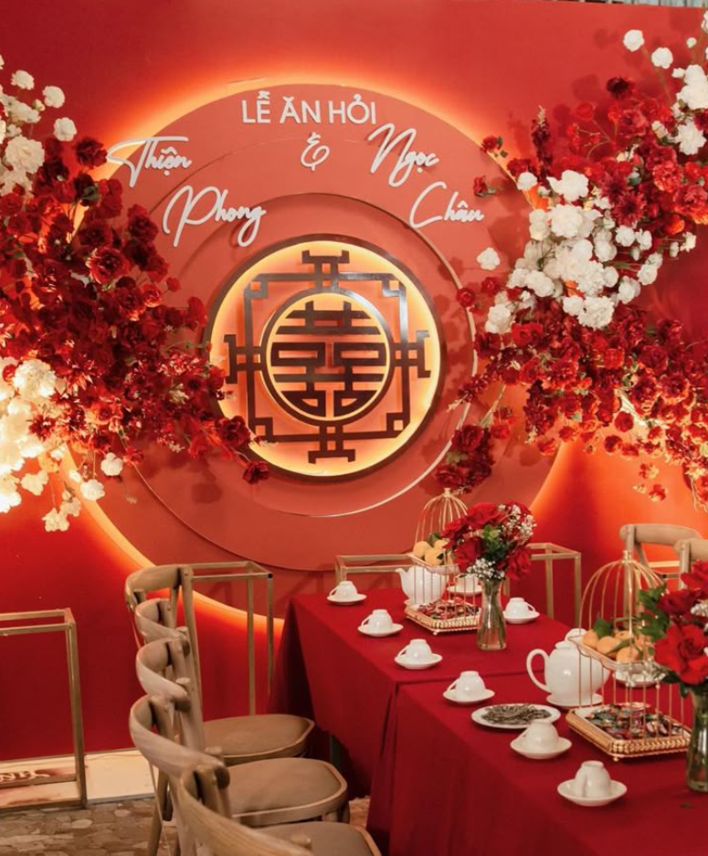 Khám Phá Mẫu Backdrop Đám Hỏi Ở Hà Tĩnh: Tạo Dấu Ấn Độc Đáo Cùng Ngọt Wedding