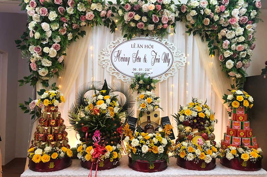 Tráp Ăn Hỏi Hà Tĩnh: Làm Thế Nào Để Lựa Chọn Bộ Tráp Ăn Hỏi Đẹp Nhất?